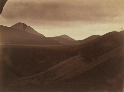 Paisagem escura com colinas de Frank Chauvassaignes