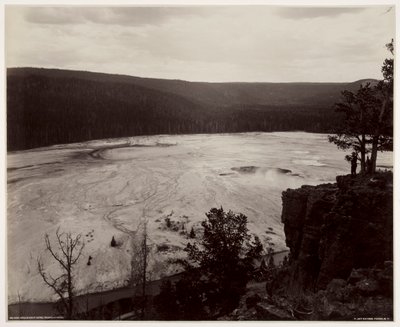 Hells Half Acre, Prismatic Springs, c. final da década de 1880. de Frank Jay Haynes
