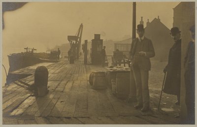 [Docas de Whitby] de Frank Meadow Sutcliffe
