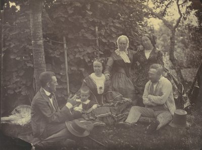 [Três mulheres, dois homens e uma criança em um piquenique], 1850s-60s. de Franz Antoine