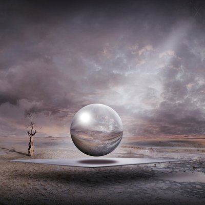 Orbe surreal do deserto de Franziskus Pfleghart