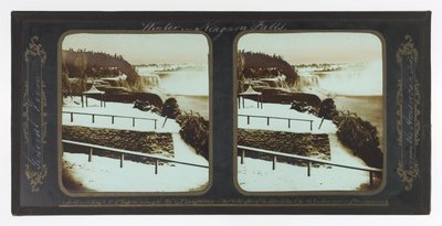 Winter Niagara Falls, vista geral do lado americano de Frederic and William Langenheim