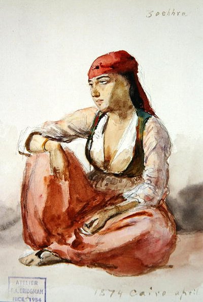 Uma mulher sentada 