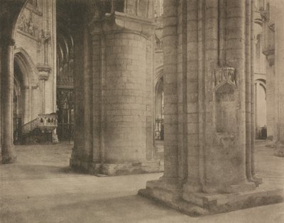 Trabalho de câmera: Ely Cathedral: Across Nave and Octagon, 1903. de Frederick Henry Evans