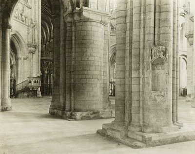 Catedral de Ely: do octógono ao coro do corredor da nave norte de Frederick Henry Evans