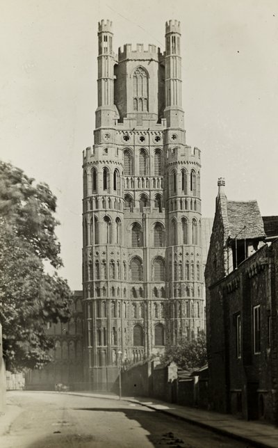 Catedral de Ely: Torre Oeste a partir da Galeria de Frederick H. Evans
