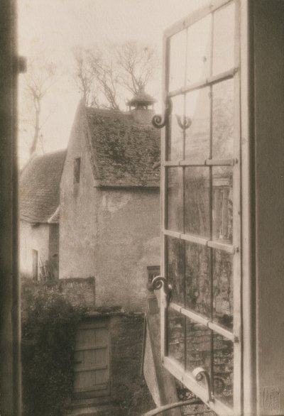 De uma janela em Kelmscott Manor, 1896 (impressão de platina) de Frederick Henry Evans