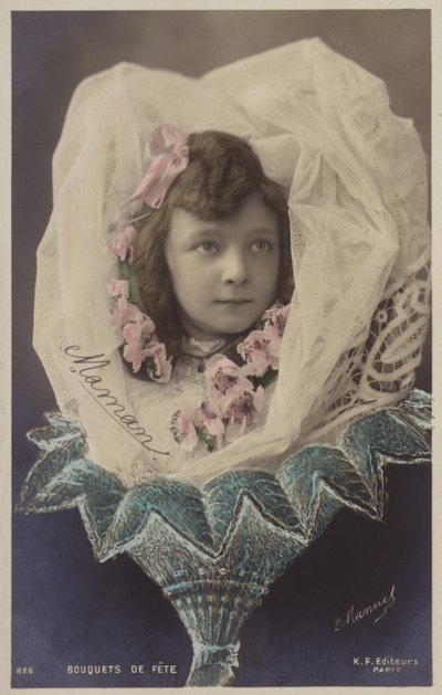 Uma jovem garota em um véu apresentado como um buquê de flores (fotocolagem matizada) de French Photographer