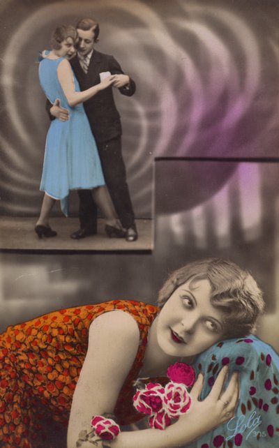 Uma jovem sonha em dançar com um homem (foto colorida) de French Photographer