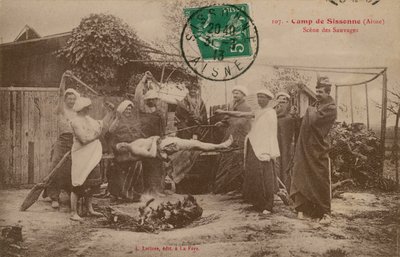 Acampamento em Sissonne, Aisne, França. Postal enviado em 1913. de French Photographer