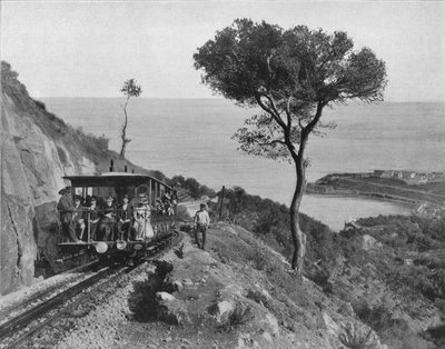 Arredores do Mónaco - O Chemin de fer a Cremaillere de la Turbie (foto a p/b) de French Photographer