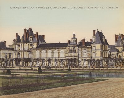 Fontainebleau: Conjunto na Porte Doree, Galerie Henri II, Chapelle St-Saturnin e Le Baptistere (fotografia a cores) de French Photographer