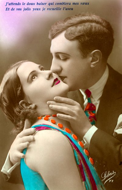 Beijos de Casal Francês, c.1920 (estampa prateada colorida à mão) de French Photographer