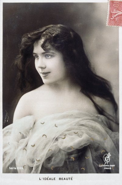 Postal de Ano Novo francês com uma mulher bonita de French Photographer
