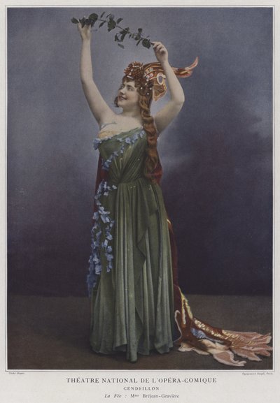Georgette Brejean-Graviere como a fada em Cendrillon (foto colorida) de French Photographer