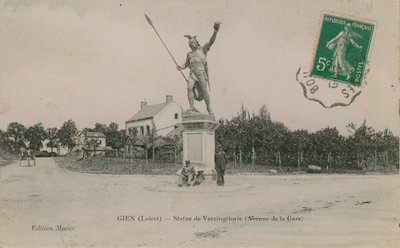 Gien (Loiret), Estátua de Vercingetorix. Postal enviado em 1913. de French Photographer