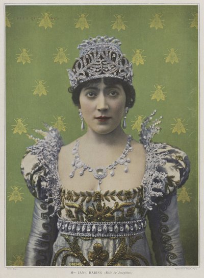 Jane Hading como Josephine em Plus que Reine (foto colorida) de French Photographer