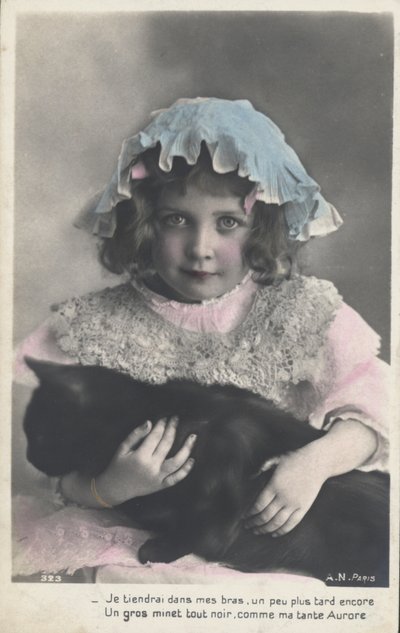 Menininha, com, um, gato de French Photographer