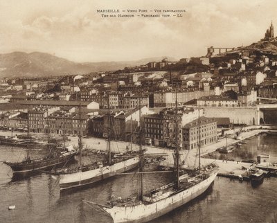 Marselha / Marseilles: Vieux Port, Vista panorâmica (Fotografia p/b) de French Photographer
