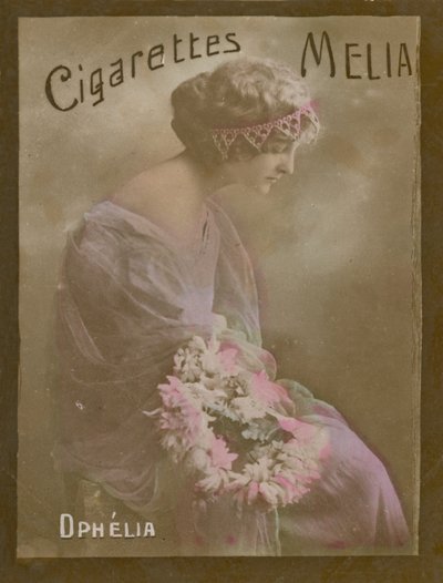 Ophelia, garota jogando personagem de Shakespeare de French Photographer