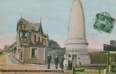 Dor de sucre (memorial do pão de açúcar) em Sainte-Adresse perto de Le Havre. Mausoléu construído em memória de Charles Lefebvre-Desnouettes. Postal enviado em 1913. de French Photographer