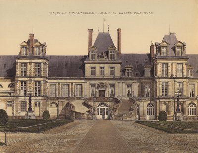 Palais de Fontainebleau, fachada e entrada principal (fotografia a cores) de French Photographer