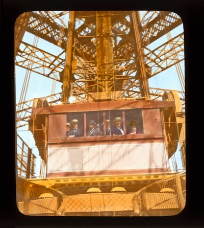 Exposição de Paris: Torre Eiffel, 1900 (lanterna) de French Photographer