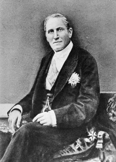 Retrato do Barão George Eugene Haussmann (1809-91) de Memórias do Barão Haussmann, Paris, Victor Havard Publisher, 1889 de French Photographer