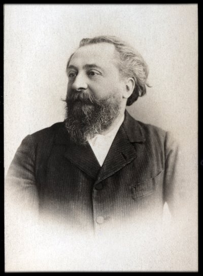 Retrato de Catulle Mendes (1841-1909), poeta francês. de French Photographer