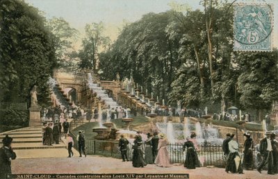 Saint-Cloud - cachoeiras construídas sob Luís XIV por Lepautre e Mansart. Cachoeiras construídas em homenagem a Luís XIV por Antoine Le Pautre e Jules Hardouin Mansart. Postal enviado em 1913. de French Photographer
