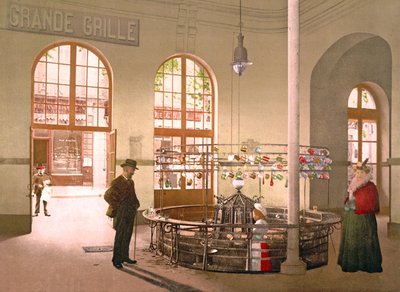 Vichy Spring Water sendo vendida a copo na fonte Grande Grille, 1890-1900 de French Photographer