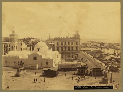 Vista de Argel - La Grande Mosquee, c.1860-1900 (foto a p/b) de French Photographer