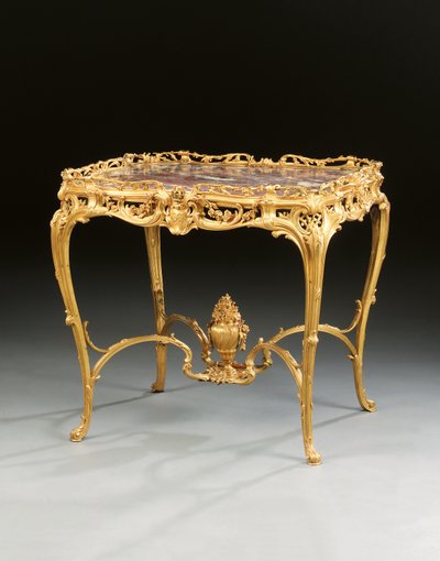 Uma mesa central Napoleão III, por Maison Millet, Paris, c.1860 (bronze dourado e madeira) de French School