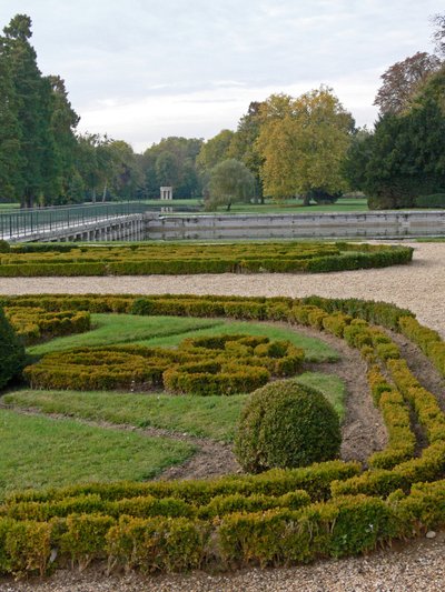 Uma vista do castelo: os jardins de French School