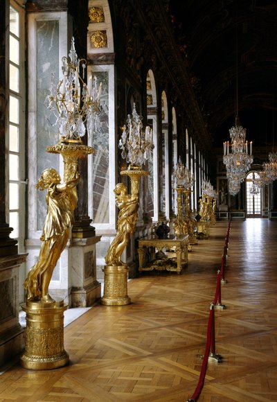 Arquitetura: vista da Galeria de Gelo restaurada. Versailles. Musee du Chateau de French School