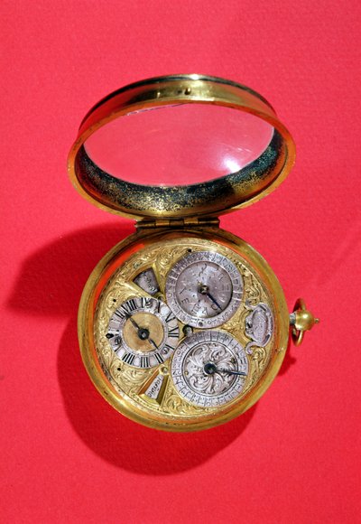 Relógio de calendário, c.1690 (latão dourado) de French School
