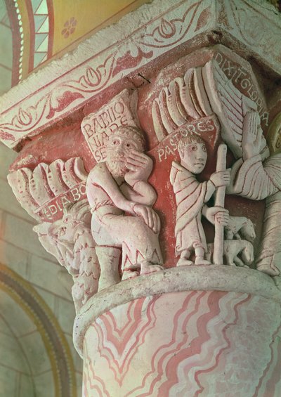 Capital da capela ‐ mor representando Babilonia Deserta (calcário) de French School