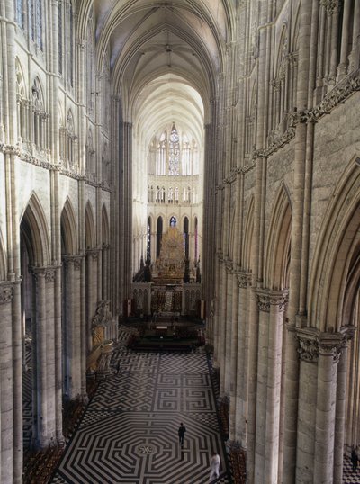 Catedral de Amiens: interior (Somme 80) de French School