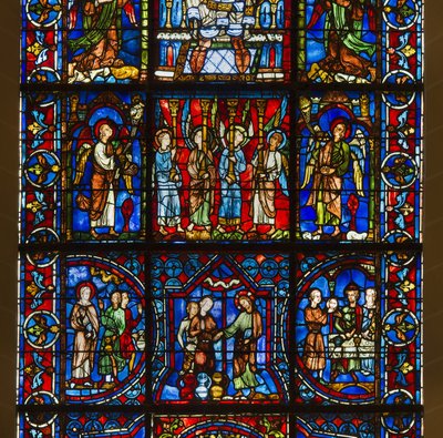 Cathedrale de chartres, vitral: a nossa dama do belo vidro com abaixo da vida pública do centro de detalhes de cristo de French School