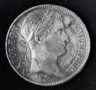 Moeda representando Napoleão I (1769-1821) (metal) de French School