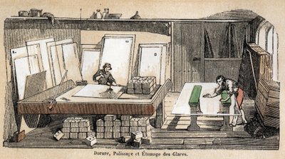 Descrição das diferentes fases de fabrico e utilização do vidro: oficina de douradura, polimento e estampagem do vidro. Placa "Vidro e seus produtos" em "Les Recreations instructives" Pintura sinóptica de Jules DELBRUCK, gravura a partir de 1860. Pri de French School