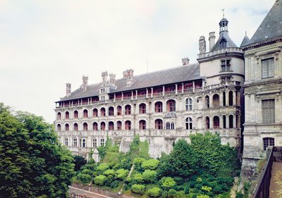 Exterior da Fachada des Loges de French School