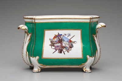 Vaso de flores, manufatura de porcelana Sevres de French School