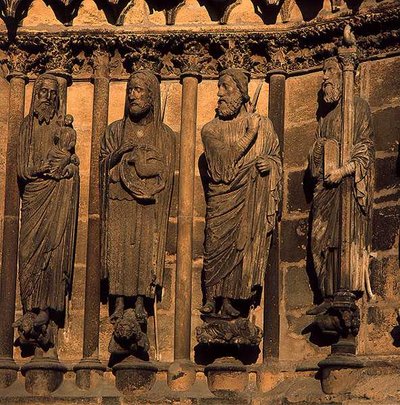 Quatro figuras da fachada da Catedral, c.1230-40 (calcário) de French School