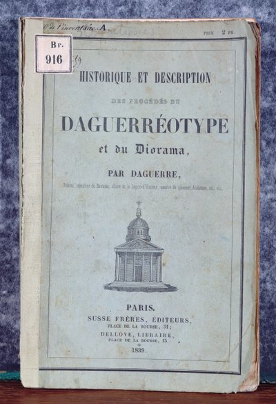 História e Descrição dos Processos de Daguerreótipo e Diorama, Manual acompanhando a câmera comercializada por Daguerre e Giroux em 1839 de French School
