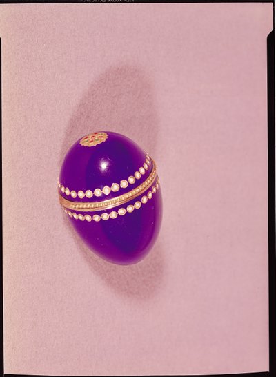 Necessaire em forma de ovo, Sevres, 1775 (cerâmica) de French School