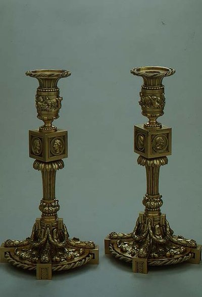 Par de castiçais por Boucheron, 1783 (prata dourada) de French School