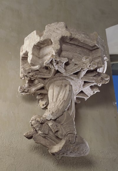 Pedra angular pendente: um anjo (arenito) de French School