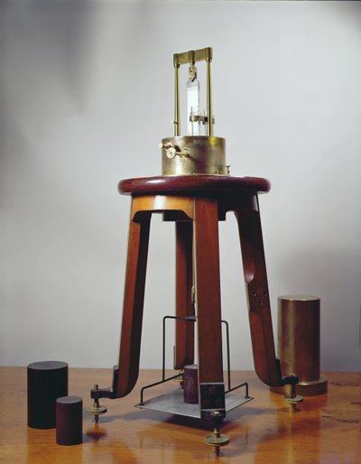 Aparelho de quartzo piezoelétrico, projetado por Pierre (1859-1906) e Jacques Curie, 1897 de French School