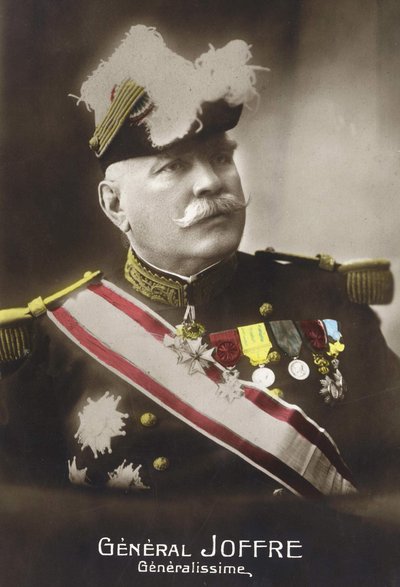 Retrato do General Joseph Joffre (1852 - 1931). de French School